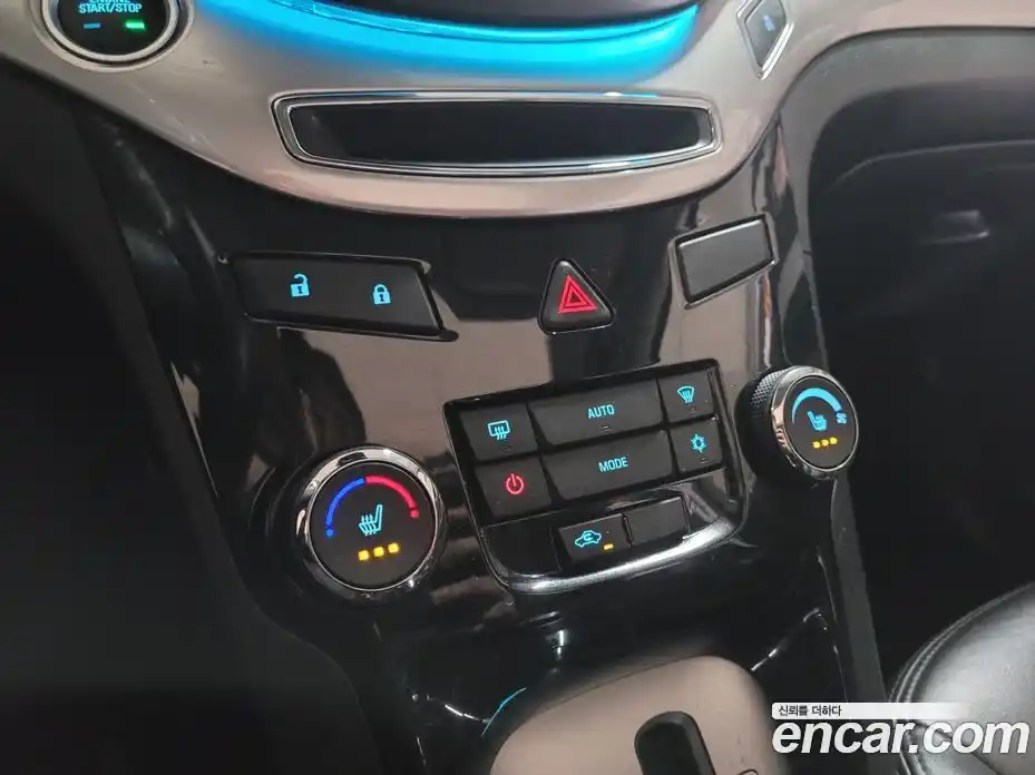 Chevrolet Orlando 2015 2.0 Автомат в Москве № 38892, фото 17