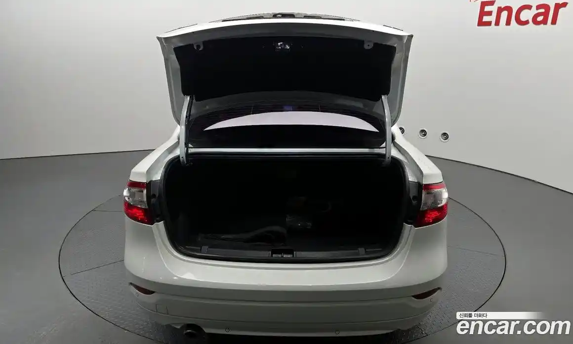 Renault SM3 2016 1.6 Автомат в Москве № 395780, фото 20