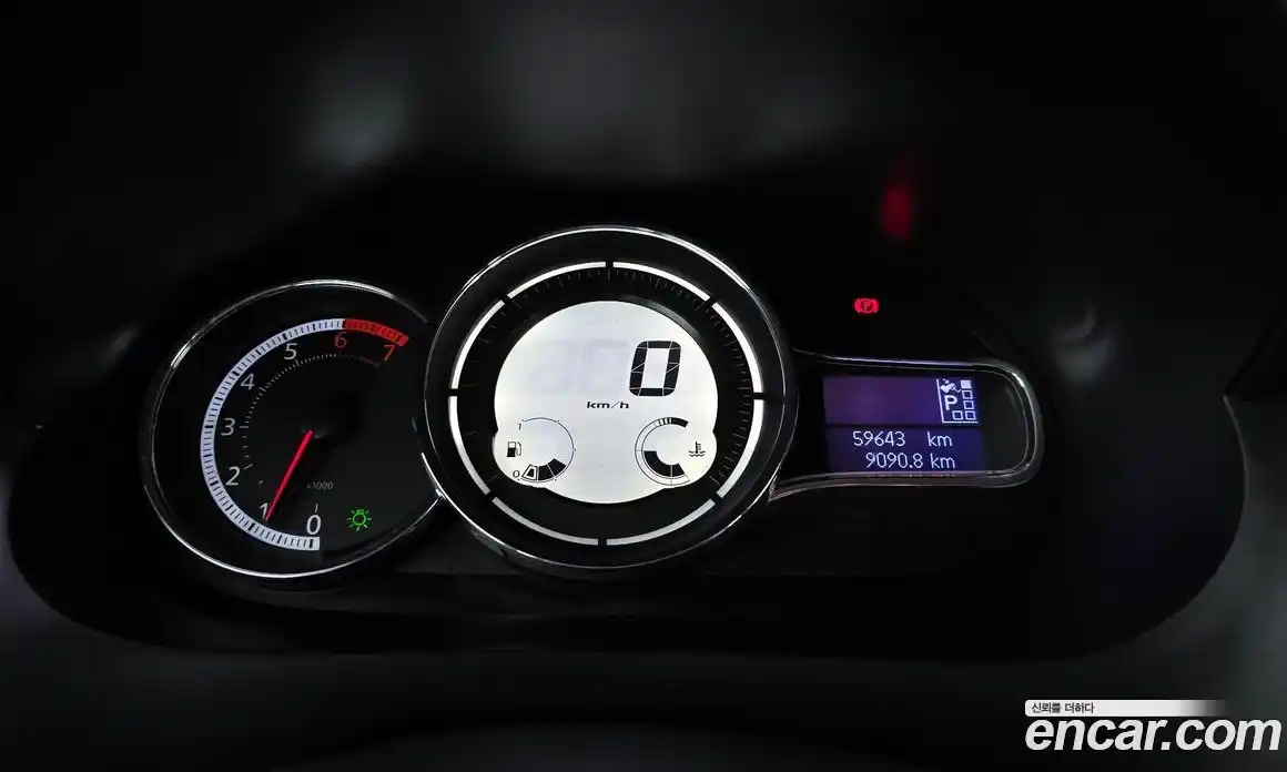 Renault SM3 2016 1.6 Автомат в Москве № 395780, фото 8