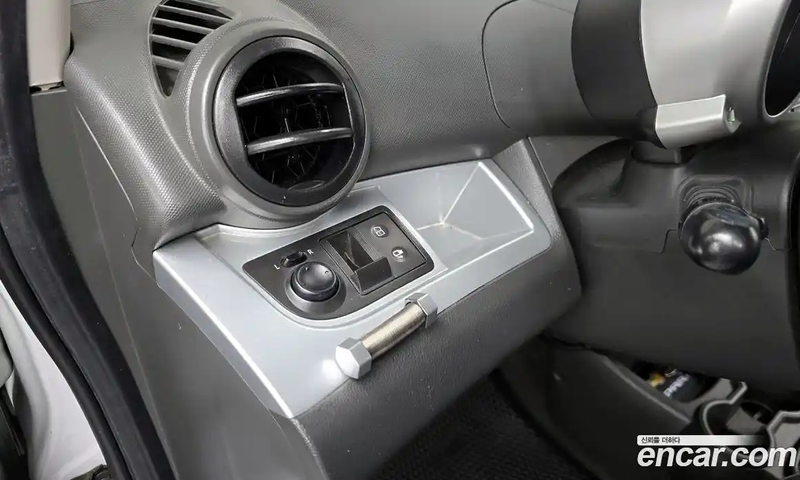 Chevrolet Spark 2013 1.0 Механическая в Москве № 41243, фото 13