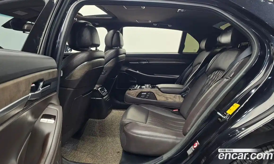 Genesis G90 2019 3.3 Автомат в Москве № 419368, фото 11