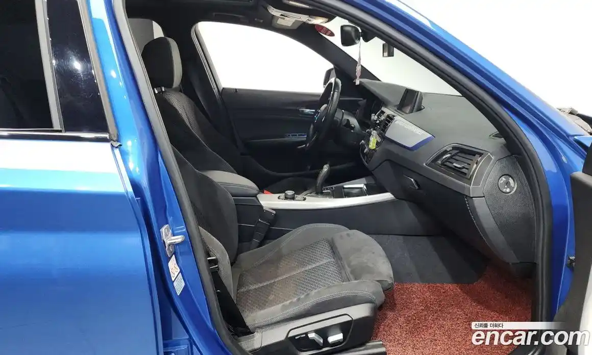 BMW 1-Series 2018 2.0 Автомат в Москве № 426642, фото 11