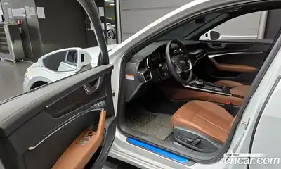 Audi A6 2023 2.0 Автомат в Москве № 428680, миниатюра 11