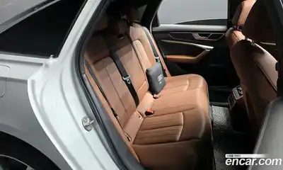 Audi A6 2023 2.0 Автомат в Москве № 428680, миниатюра 12