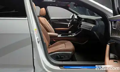 Audi A6 2023 2.0 Автомат в Москве № 428680, миниатюра 10