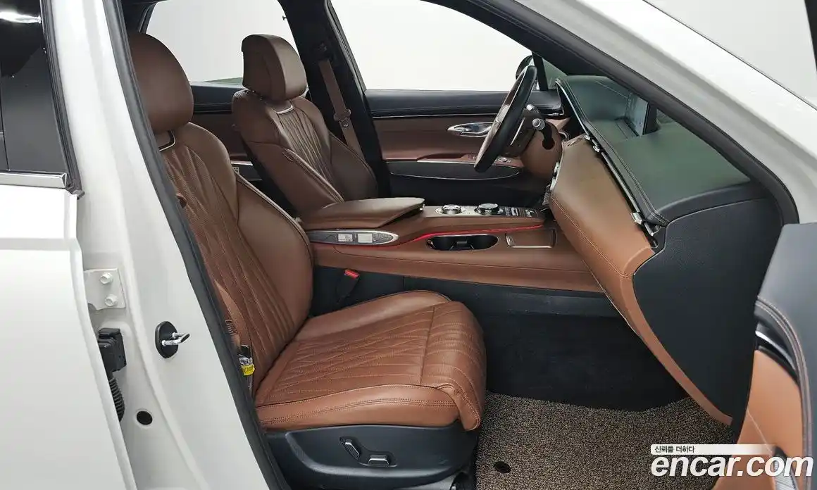 Genesis GV70 2023 2.5 Автомат в Москве № 453456, фото 9