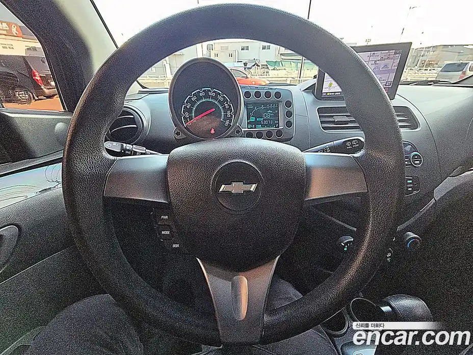 Chevrolet Spark 2012 1.0 Автомат в Москве № 460205, фото 11