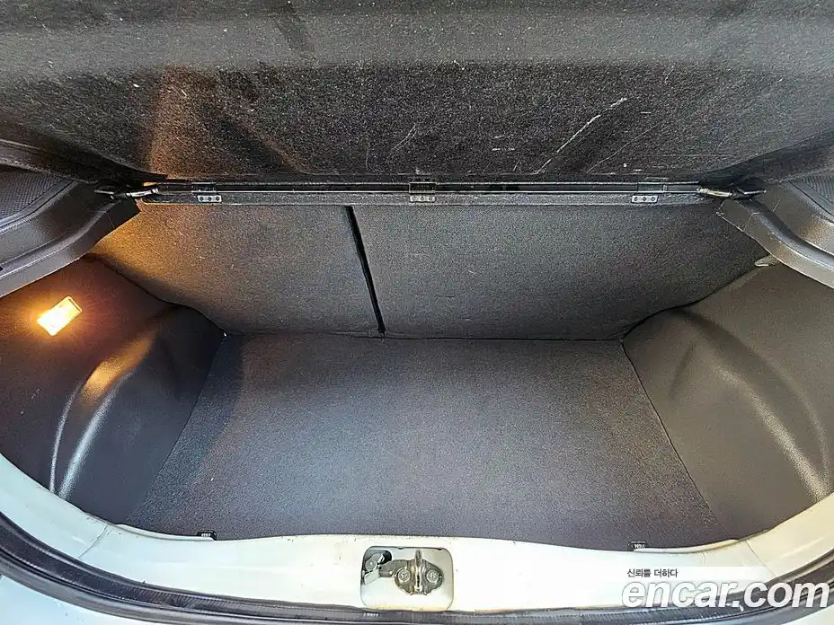 Chevrolet Spark 2012 1.0 Автомат в Москве № 460205, фото 17