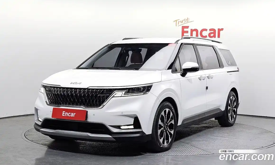 Kia Canival 2022 2.2 Автомат в Москве № 460525, фото 1