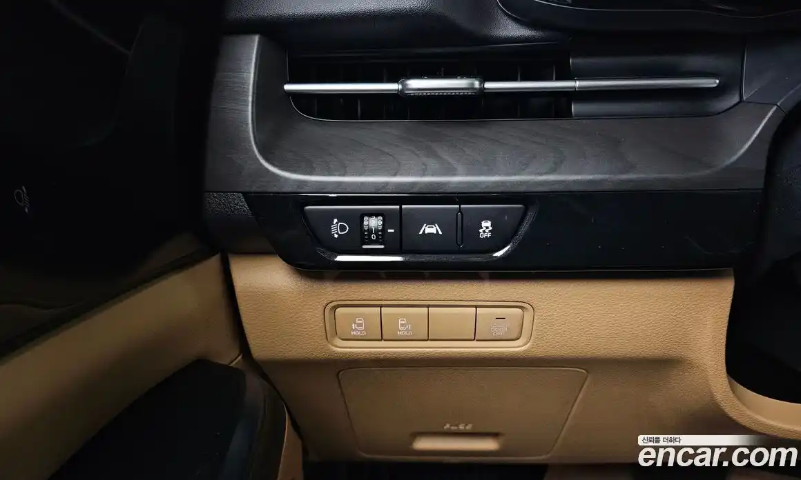 Kia Canival 2022 2.2 Автомат в Москве № 460525, фото 13