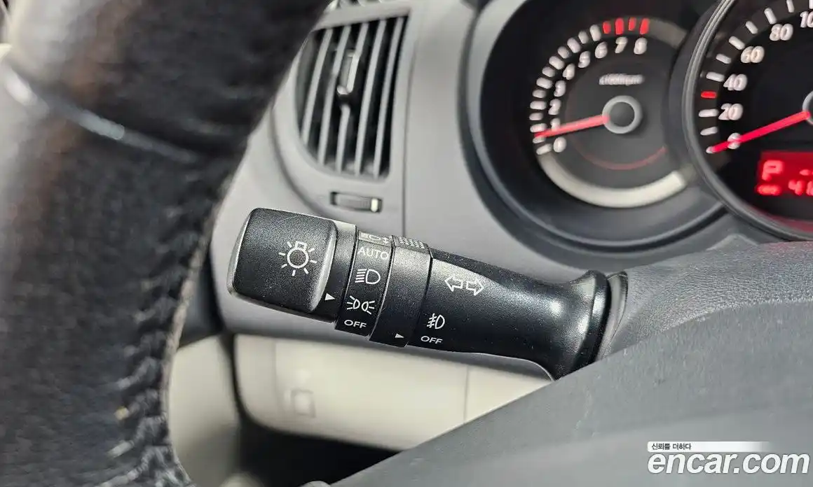 Kia Porte 2009 1.6 Автомат в Москве № 461764, фото 15