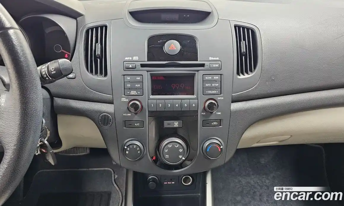 Kia Porte 2009 1.6 Автомат в Москве № 461764, фото 16