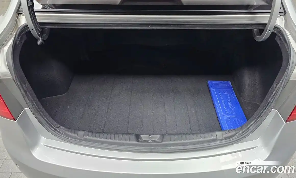 Kia Porte 2009 1.6 Автомат в Москве № 461764, фото 20