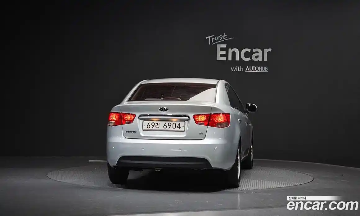 Kia Porte 2009 1.6 Автомат в Москве № 461764, фото 4