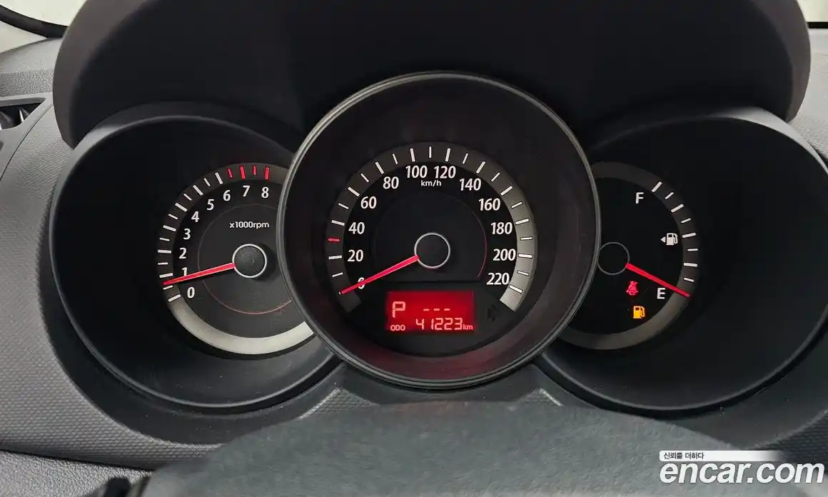 Kia Porte 2009 1.6 Автомат в Москве № 461764, фото 8