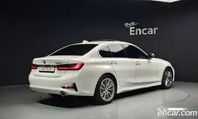 BMW 3-Series 2021 2.0 Автомат в Москве № 464929, миниатюра 2