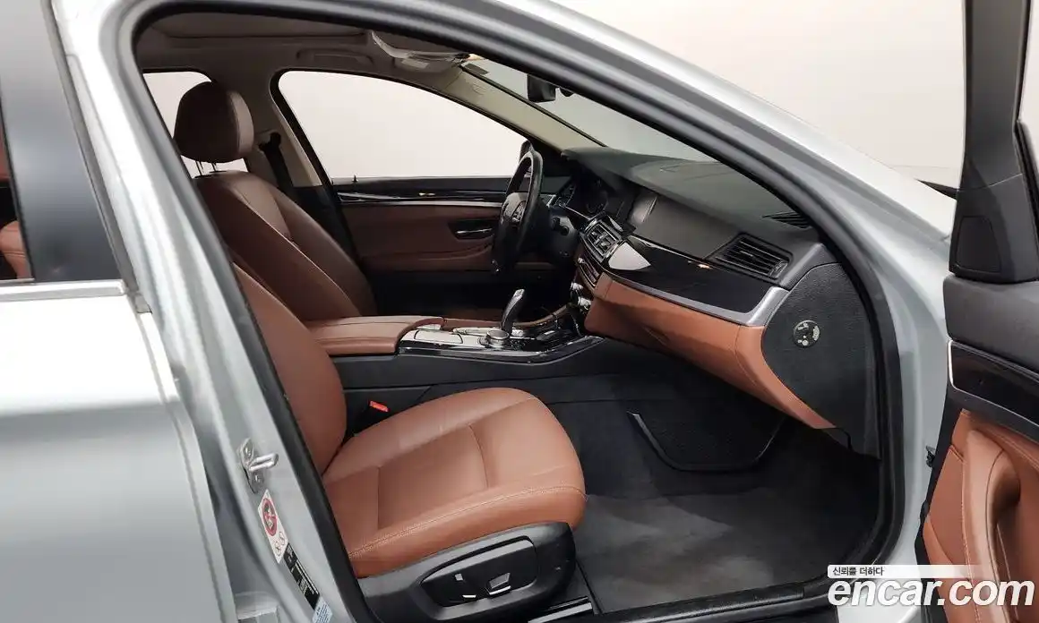 BMW 5-Series 2015 2.0 Автомат в Москве № 465544, фото 11