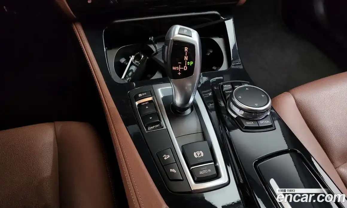 BMW 5-Series 2015 2.0 Автомат в Москве № 465544, фото 9