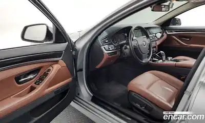 BMW 5-Series 2015 2.0 Автомат в Москве № 465544, миниатюра 10