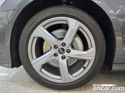 Audi A6 2025 2.0 Автомат в Москве № 469435, миниатюра 5