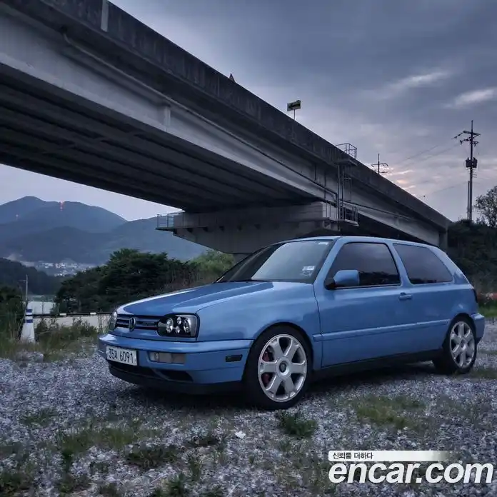 Volkswagen Golf 1998 2.8 Механическая в Москве № 472571, фото 14