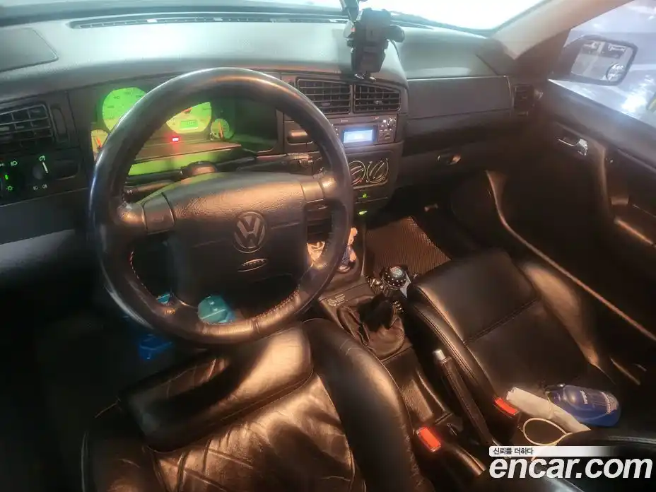 Volkswagen Golf 1998 2.8 Механическая в Москве № 472571, фото 9