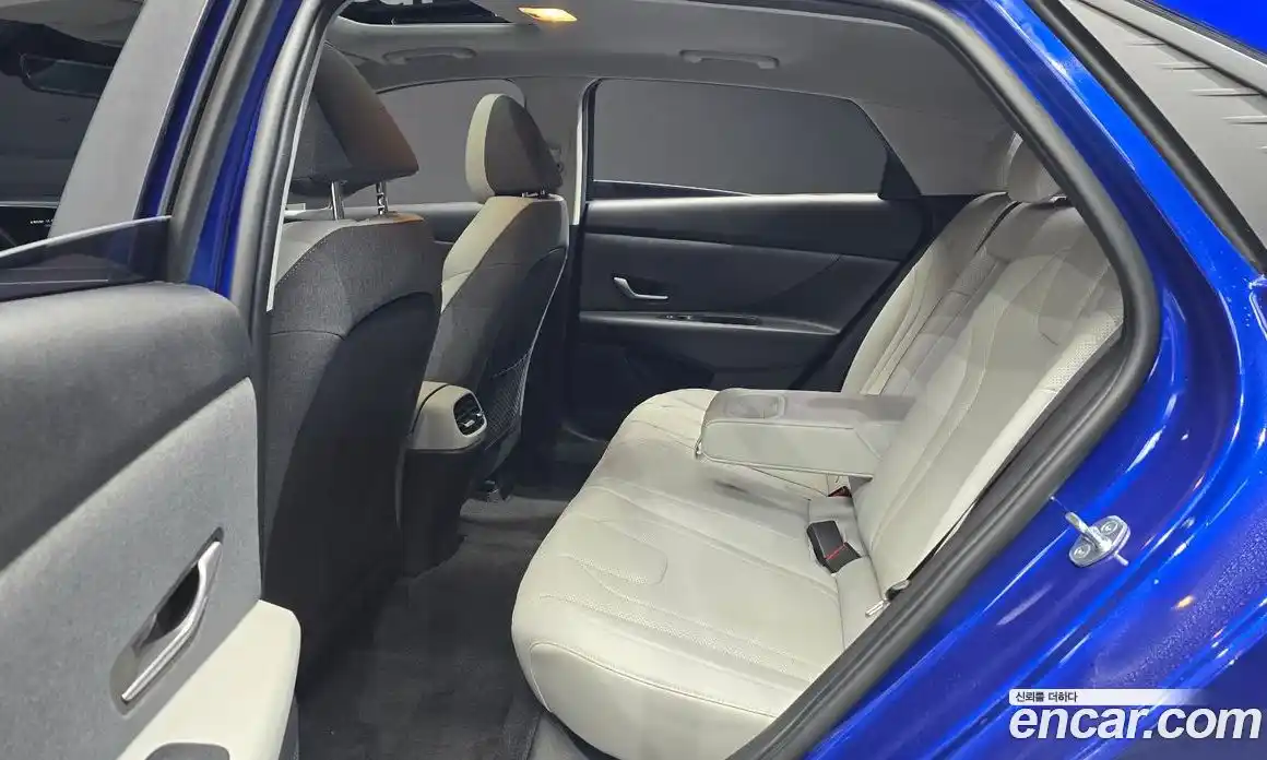 Hyundai Avante 2022 1.6 Автомат в Москве № 49484, фото 3