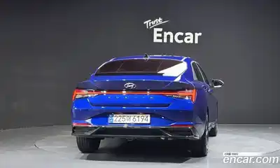 Hyundai Avante 2022 1.6 Автомат в Москве № 49484, миниатюра 9