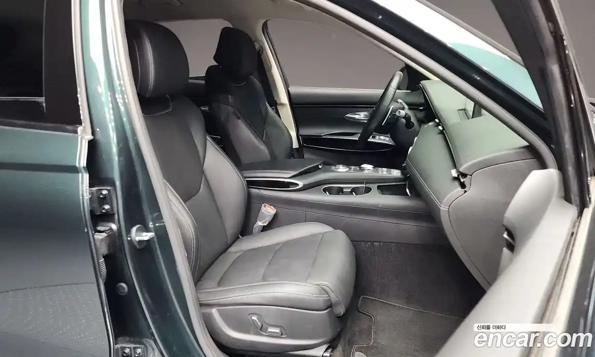 Genesis GV70 2022 2.5 Автомат в Москве № 58142, фото 18