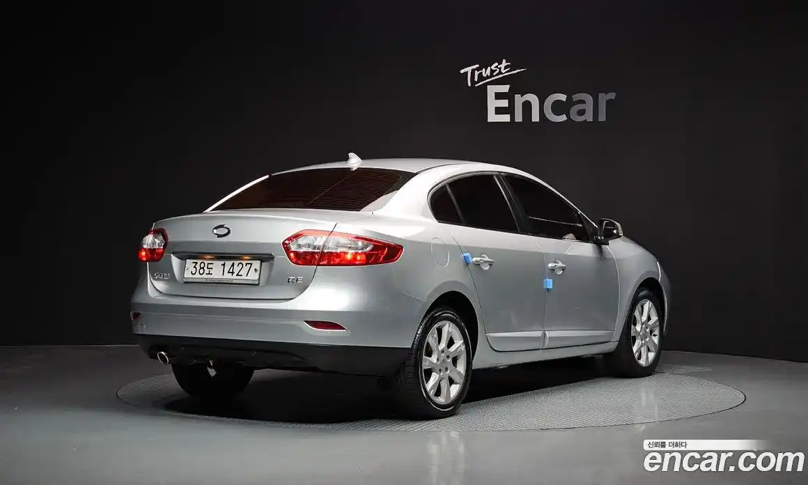 Renault SM3 2010 1.6 Автомат в Москве № 62555, фото 1