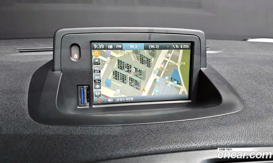 Renault SM3 2010 1.6 Автомат в Москве № 62555, фото 17