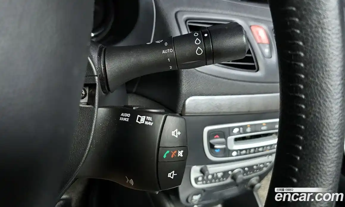 Renault SM3 2010 1.6 Автомат в Москве № 62555, фото 20