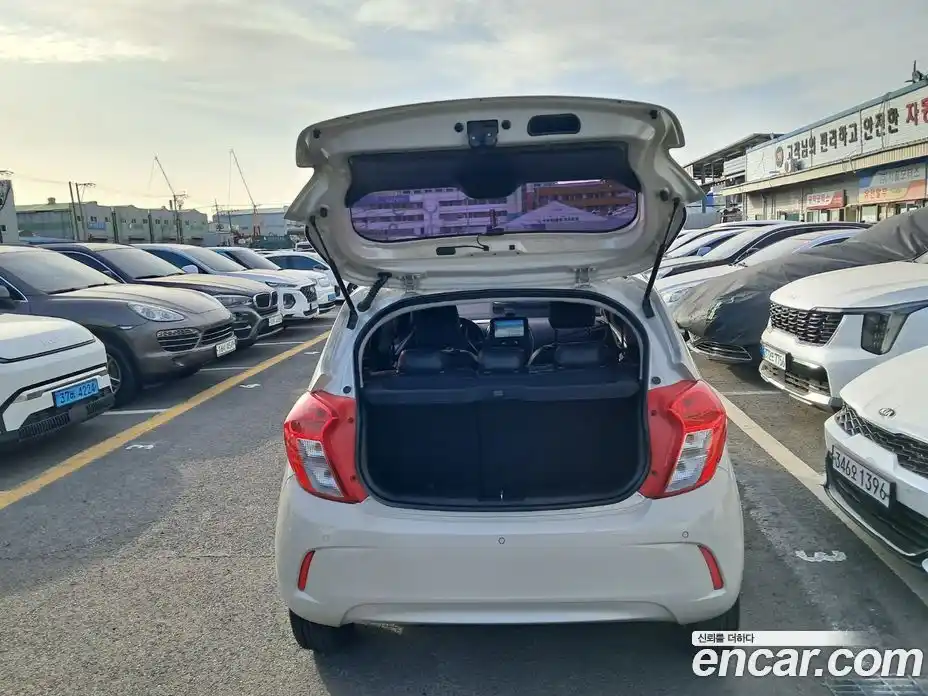 Chevrolet Spark 2016 1.0 Автомат в Москве № 76185, фото 16