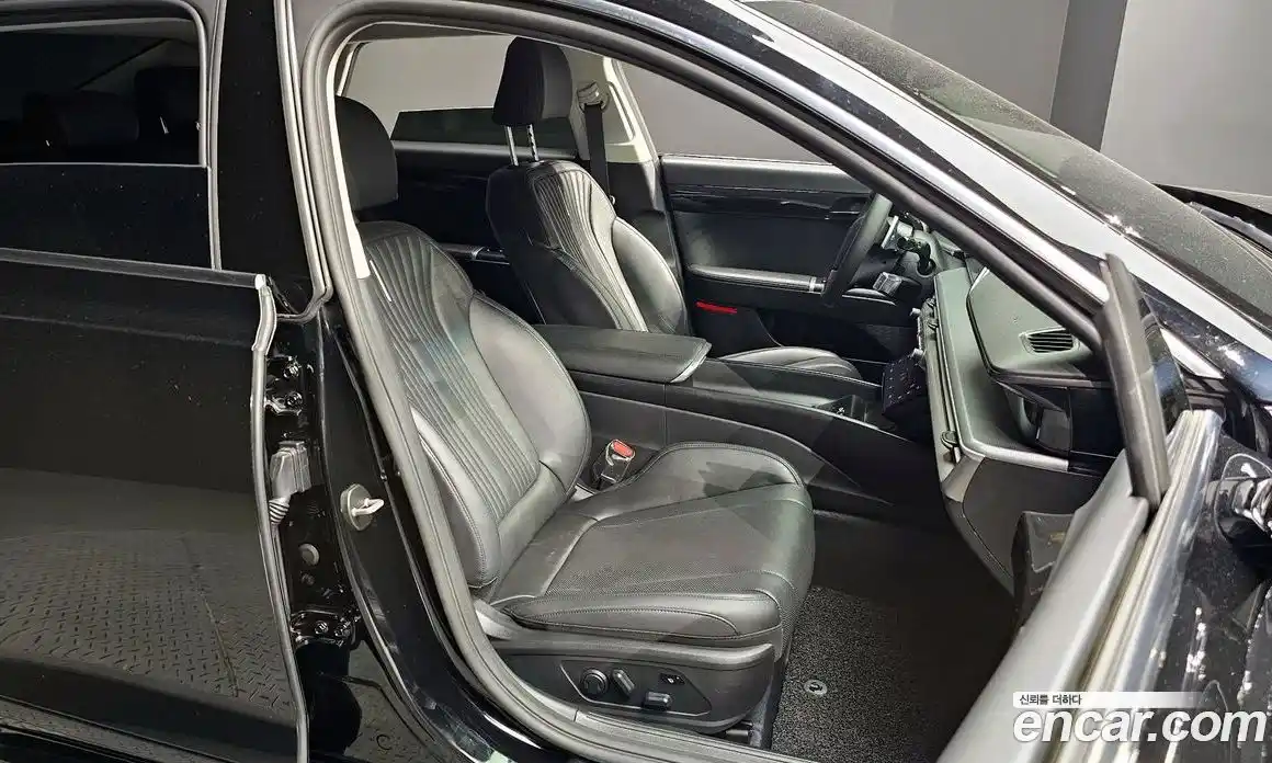 Hyundai Grandeur 2023 3.5 Автомат в Москве № 7781, фото 17