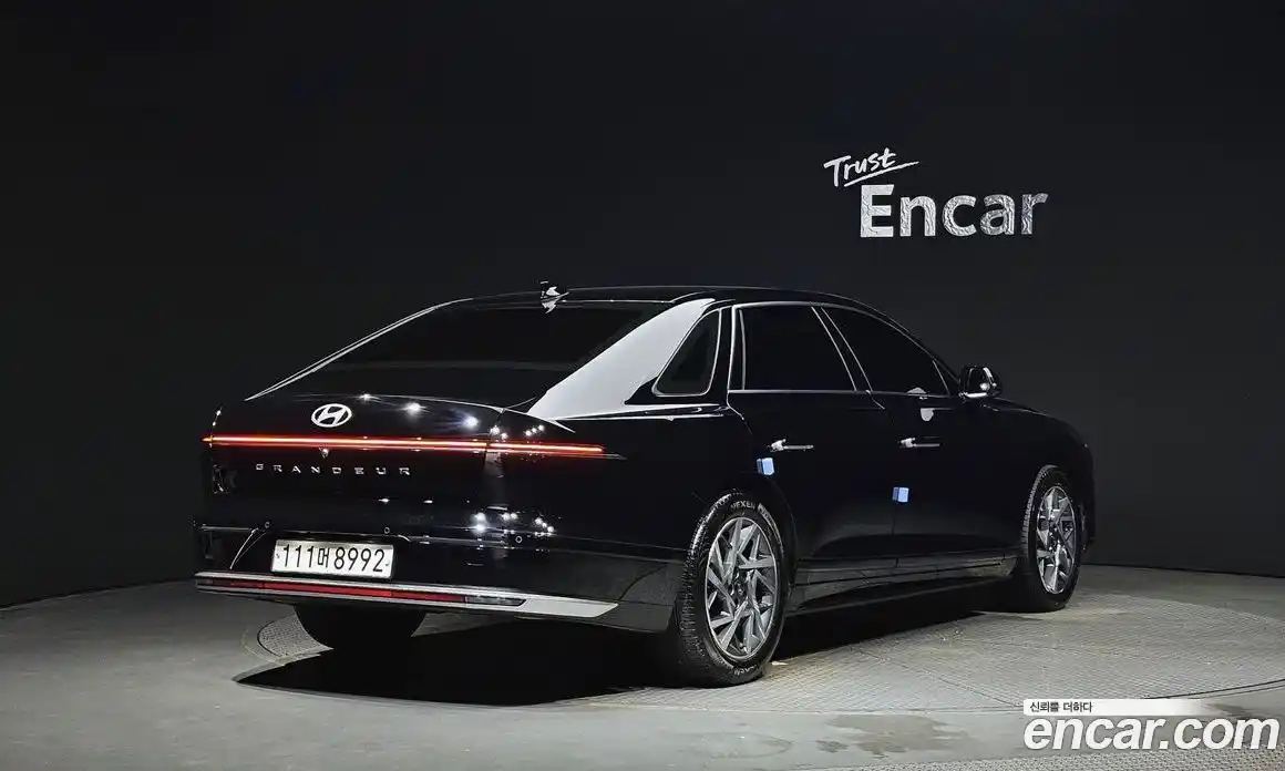 Hyundai Grandeur 2023 3.5 Автомат в Москве № 7781, фото 9