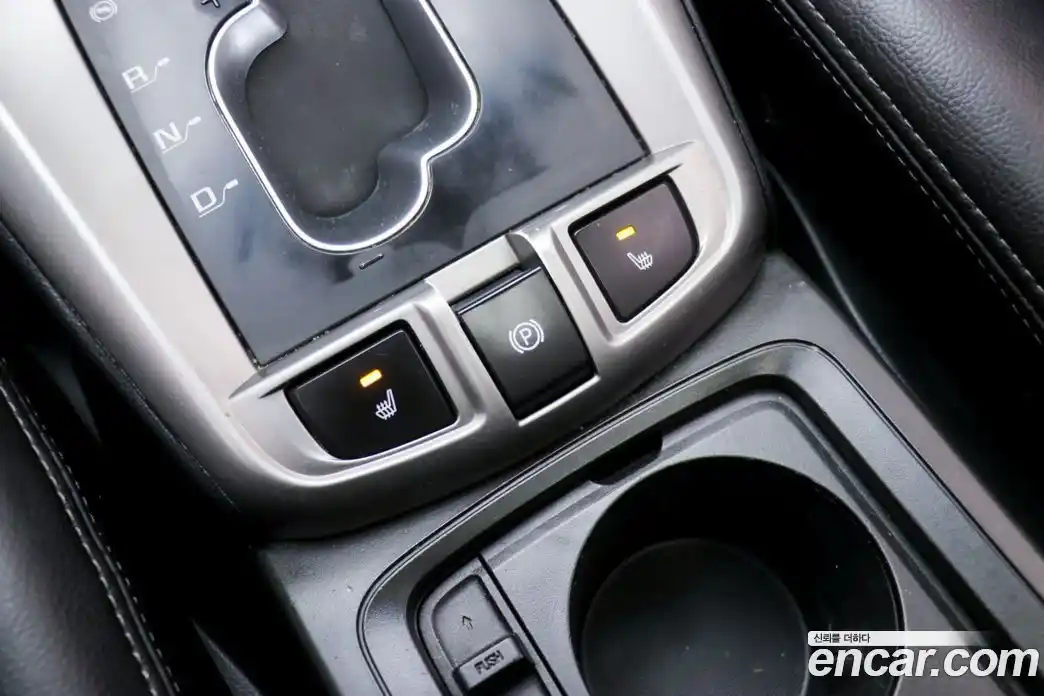 Chevrolet Captiva 2015 2.0 Автомат в Москве № 105055, фото 17