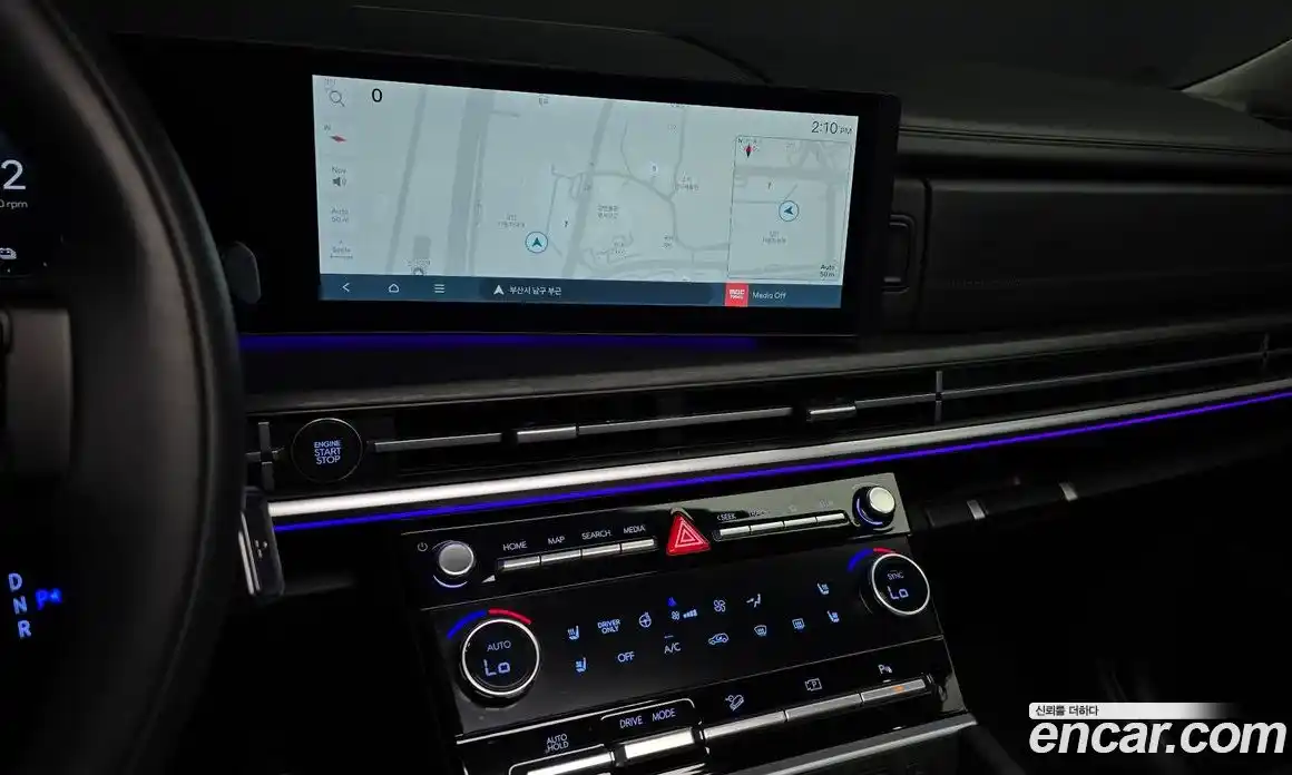 Hyundai Santa Fe 2025 1.6 Автомат в Москве № 107569, фото 14