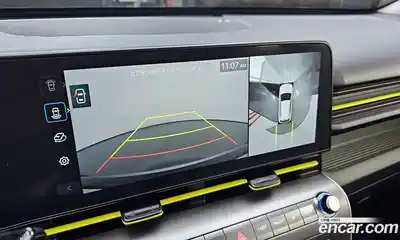 Hyundai Kona 2023 1.6 Автомат в Москве № 108032, миниатюра 3