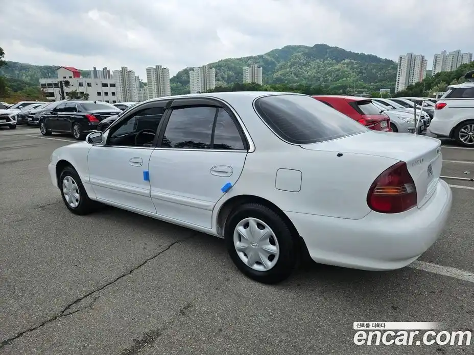 Hyundai Sonata 1996 1.8 Автомат в Москве № 111653, фото 5