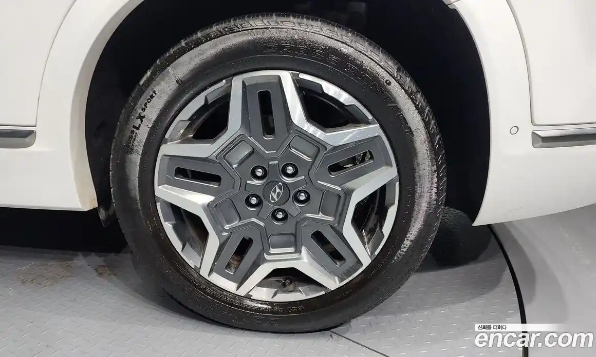 Hyundai Santa Fe 2022 1.6 Автомат в Москве № 112969, фото 13