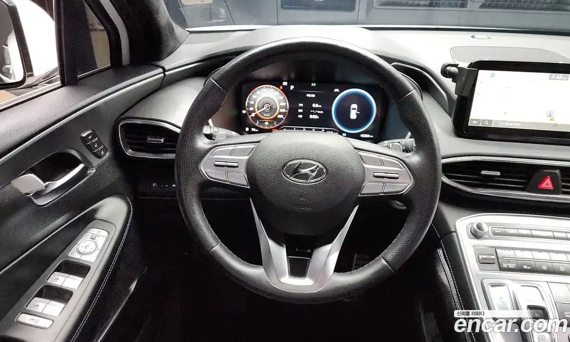 Hyundai Santa Fe 2022 1.6 Автомат в Москве № 112969, фото 20