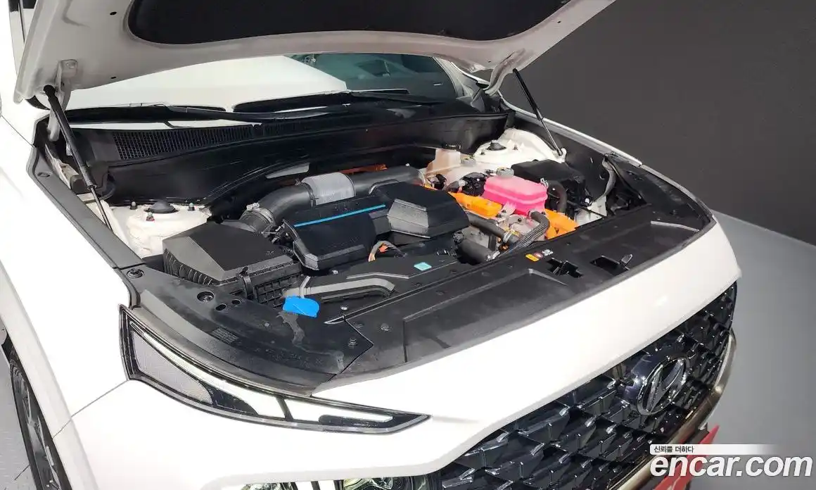 Hyundai Santa Fe 2022 1.6 Автомат в Москве № 112969, фото 5