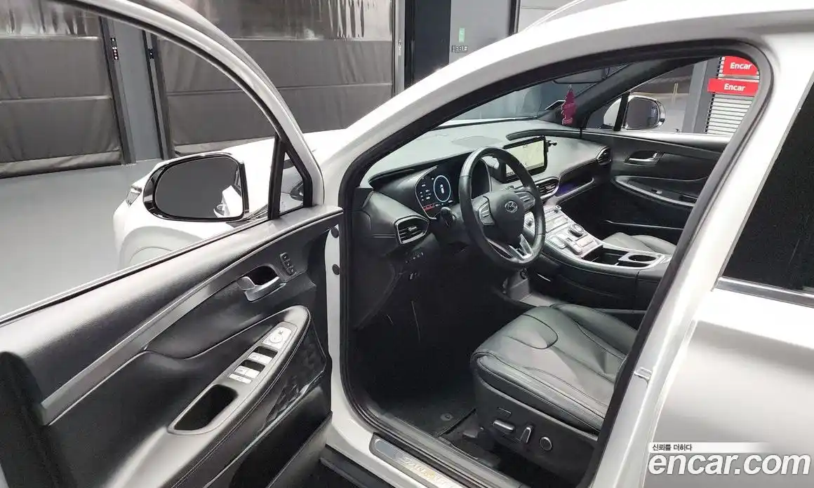 Hyundai Santa Fe 2022 1.6 Автомат в Москве № 112969, фото 7