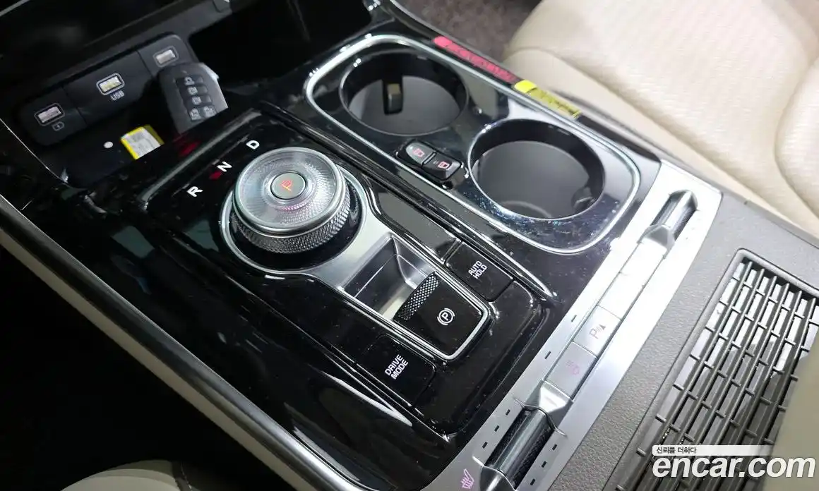 Kia Canival 2023 2.2 Автомат в Москве № 121051, фото 5