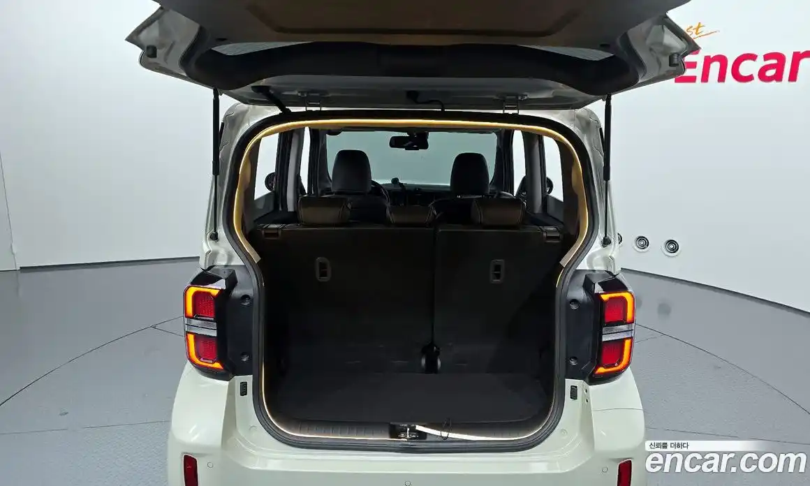 Kia Ray 2023 1.0 Автомат в Москве № 121378, фото 13