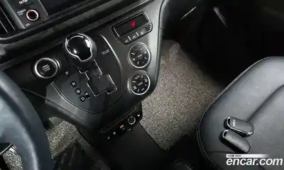 Kia Ray 2023 1.0 Автомат в Москве № 121378, миниатюра 2