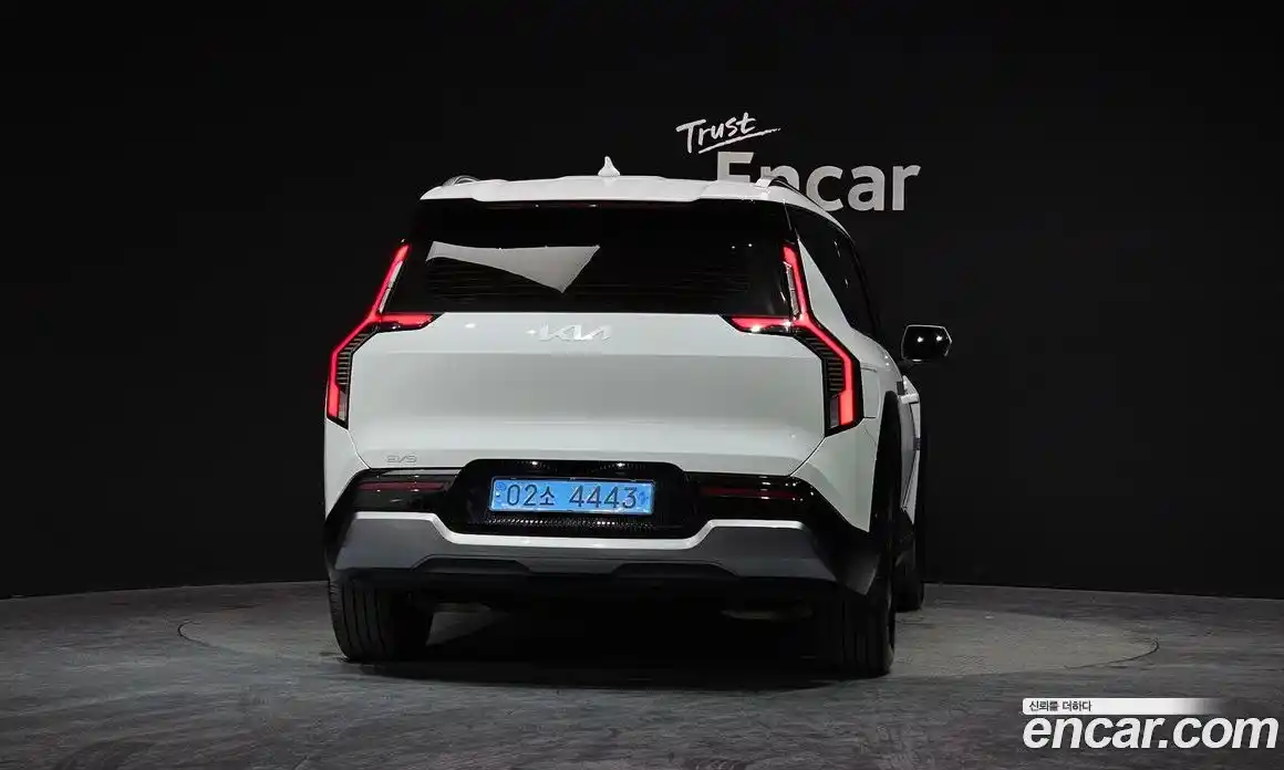 Kia EV9 2024 0.2 Автомат в Москве № 121928, фото 19