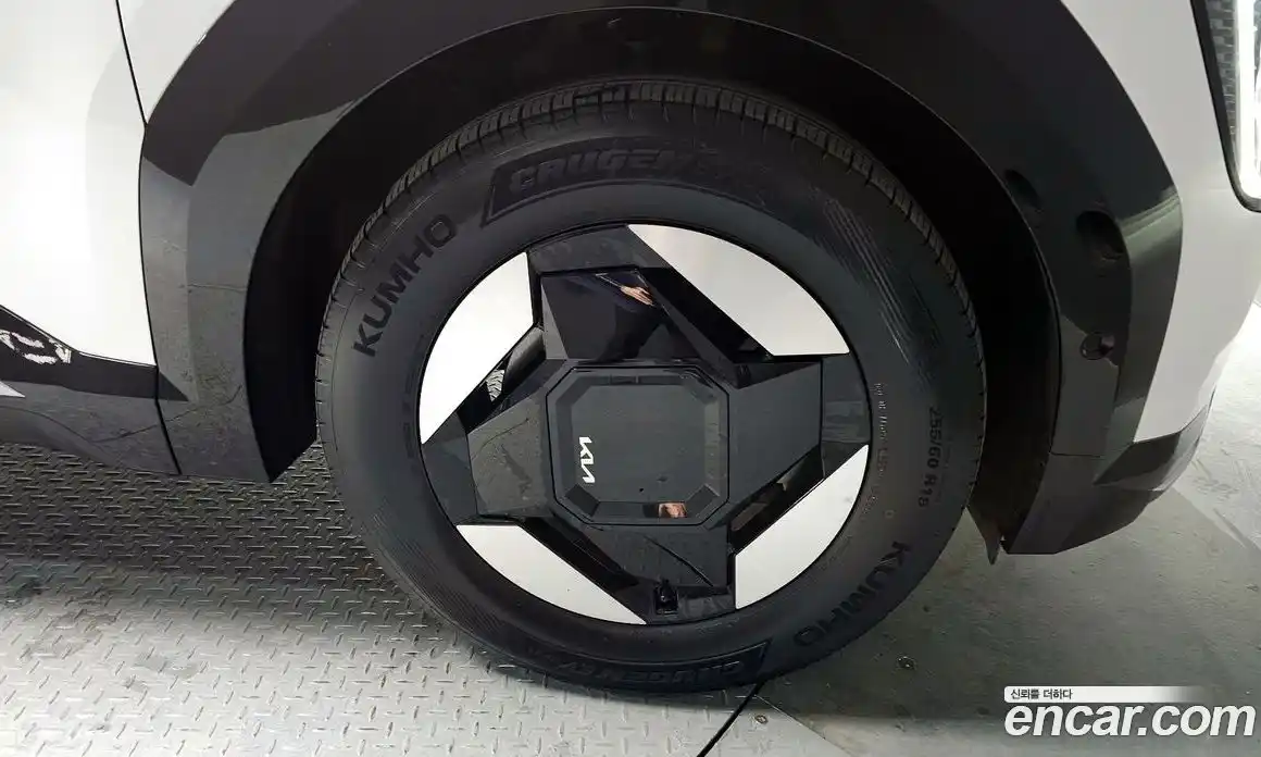 Kia EV9 2024 0.2 Автомат в Москве № 121928, фото 9