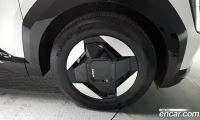 Kia EV9 2024 0.2 Автомат в Москве № 121928, миниатюра 9