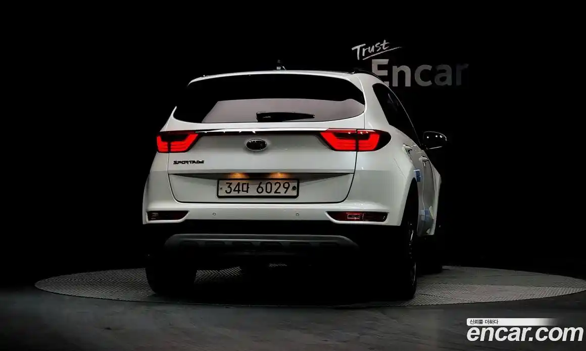 Kia Sportage 2018 2.0 Автомат в Москве № 123497, фото 7